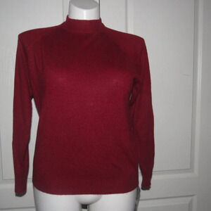 DESIGNERS ORIGINALS Luxelon Mock Neck Acrylic Red Sweater Size Large (40)